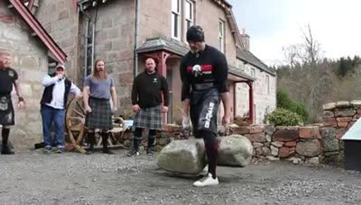 Hunter from Gladiator breaks world record in an...