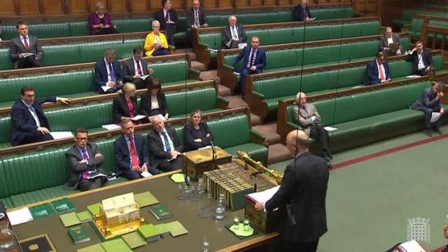 Chris Grayling rejects calls to renationalise the Northern rail franchise in the Commons.