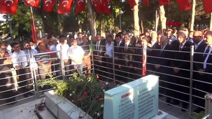 Niğdeliler, Ömer Halisdemir Meydanı'nda demokrasi nöbeti tuttu