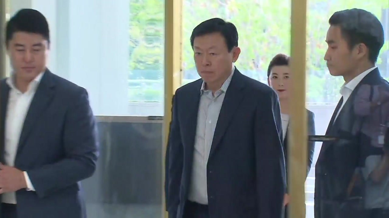 신동빈, 롯데 사장단 회의...'日 기류 점검' / YTN