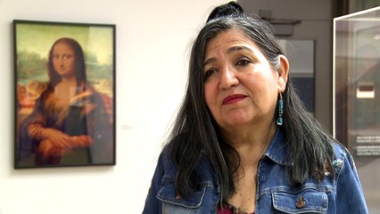 Con una Mona Lisa morena, artista invita a debate racial en EEUU