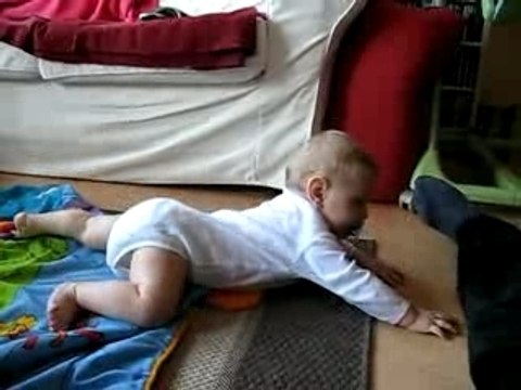 Je commence a me mettre assis tout seul