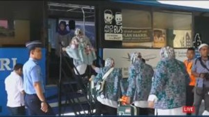 Jemaah Calon Haji Kloter 9 Palembang Diberangkatkan