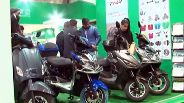 Indian Electric Vehicle Expo 21Dec 2018 - Gadkari warns poor quality E-Rickshaws makers