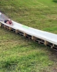 Ce toboggan semble être hyper fun