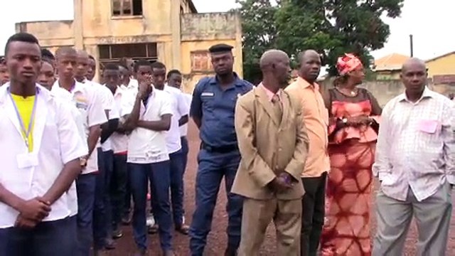 BAC-2019 à Labé : fouille des candidats, interdictions de chaussures fermées et insuffisance de matériel