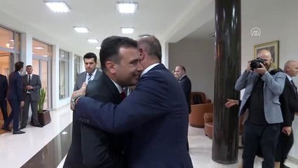 Çavuşoğlu, Kuzey Makedonya Başbakanı Zaev ile görüştü