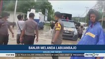 TNI-Polri Evakuasi Warga yang Terjebak Banjir di Labuan Bajo
