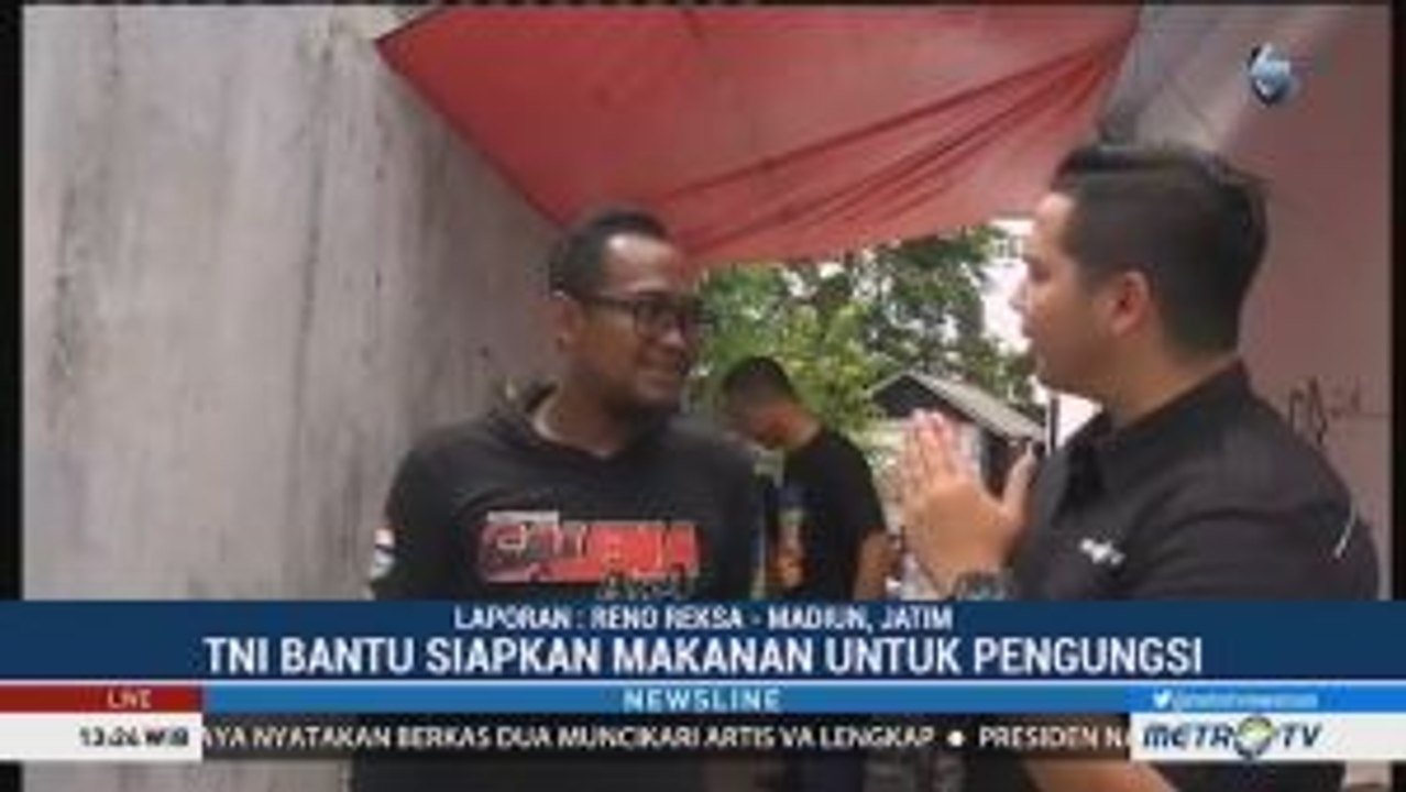 Komunitas Off Road Galena Bantu Siapkan Makanan untuk Pengungsi