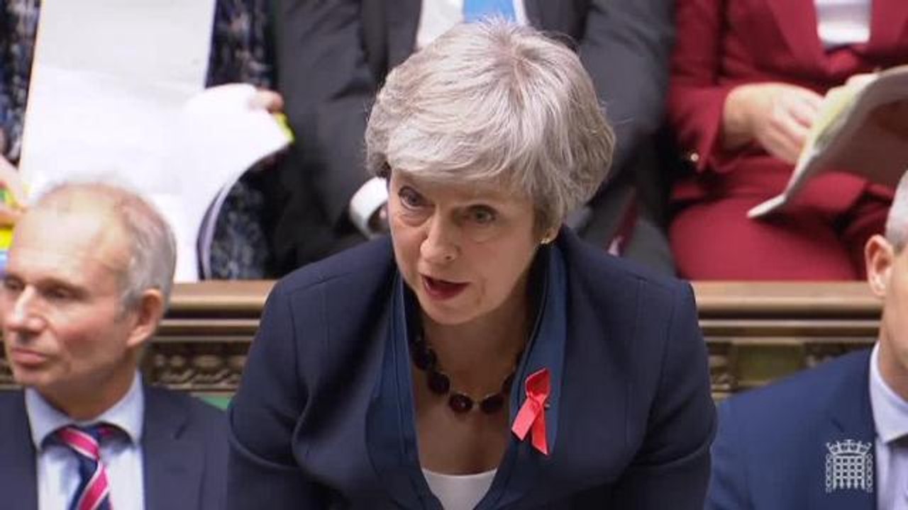Tracy Brabin raises cases of sex abuse victim at PMQs