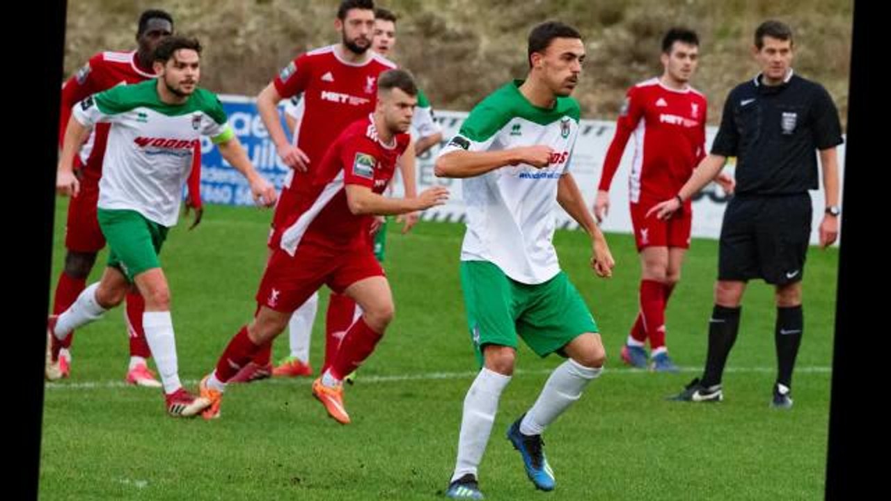 Rocks goals and celebrations at Whitehawk