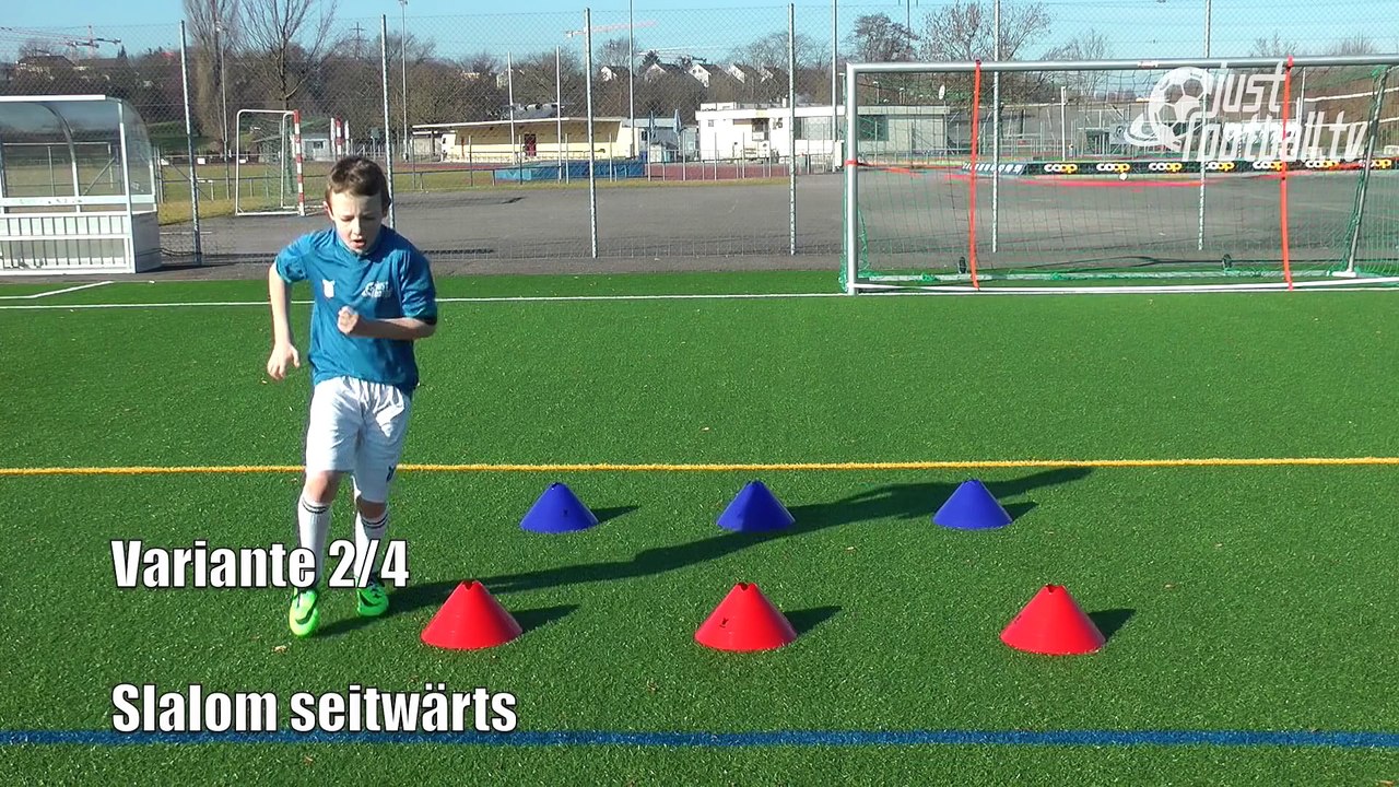 Fussballtraining_ Footer - Ballkontrolle - Technik