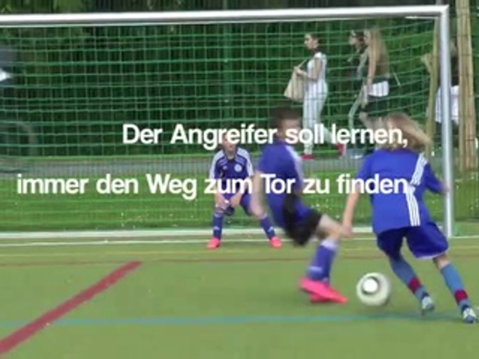 Fussballtraining_ Doppelweg - Zweikampf - Taktik
