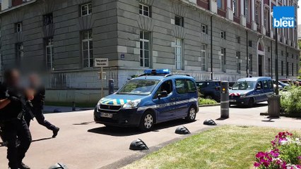 Le départ de Nordahl Lelandais du tribunal de Chambéry le 16 Juillet 2019