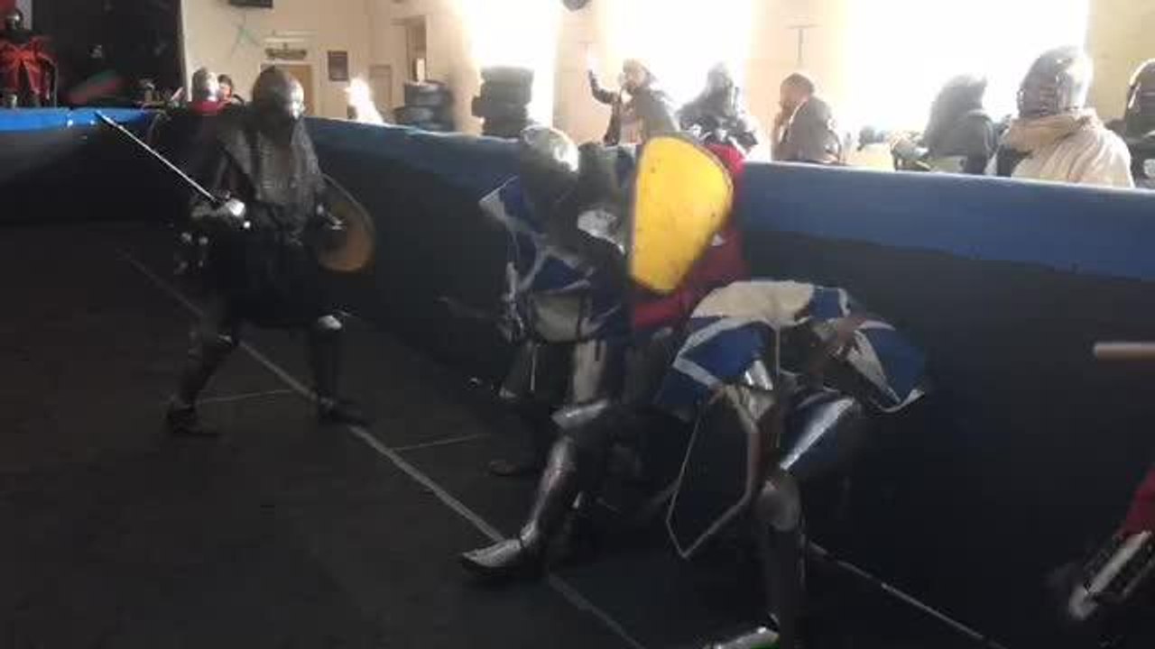 Knight fight