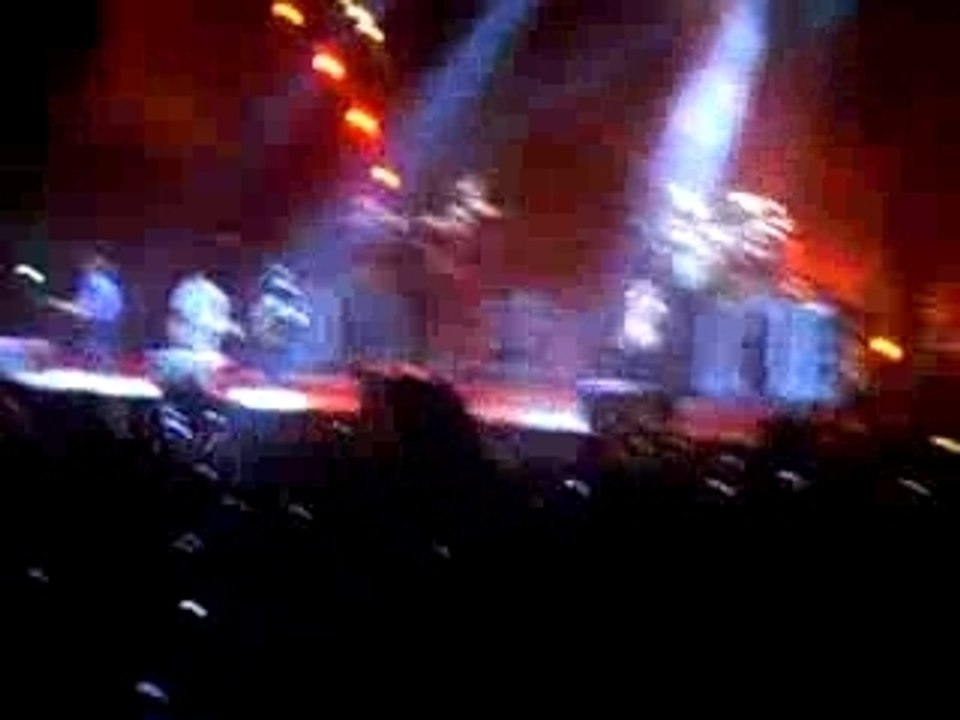 Linkin Park - Live Bercy - Bleed It Out