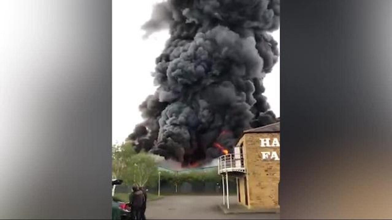 Huge fire breaks out