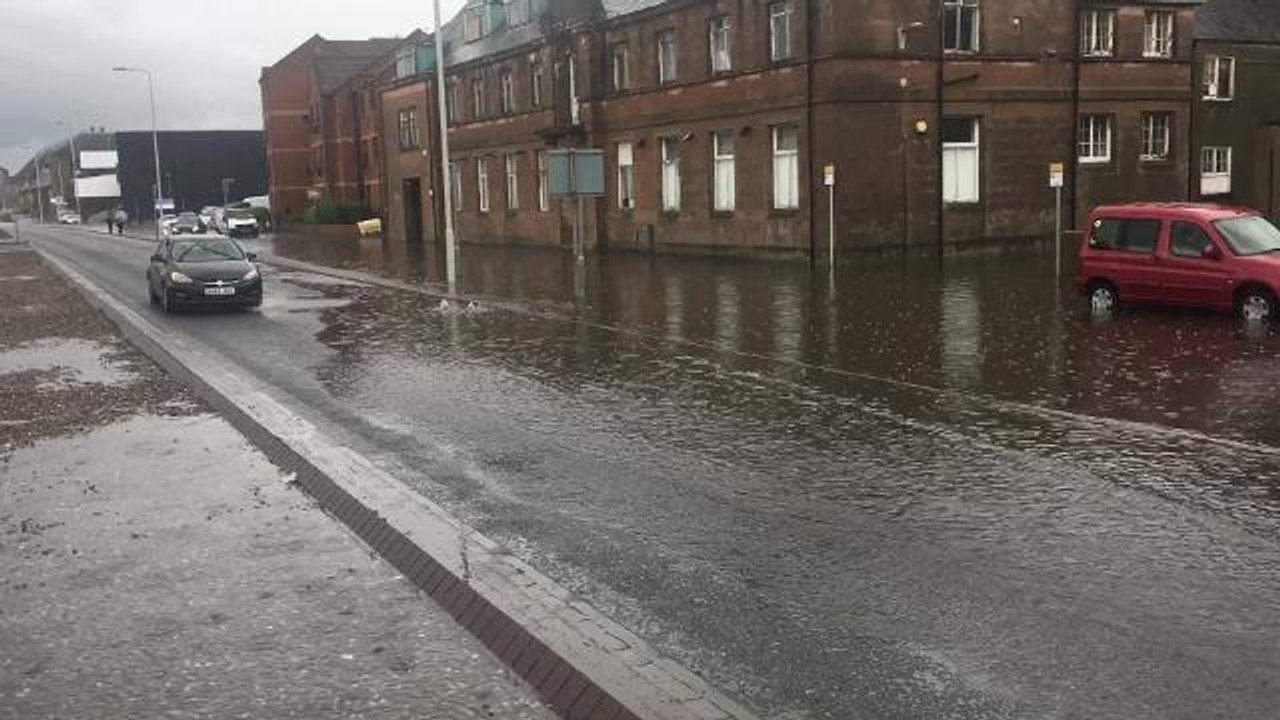 Kirkcaldy hit by floods