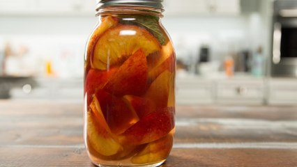 How to Make Pickled Peaches