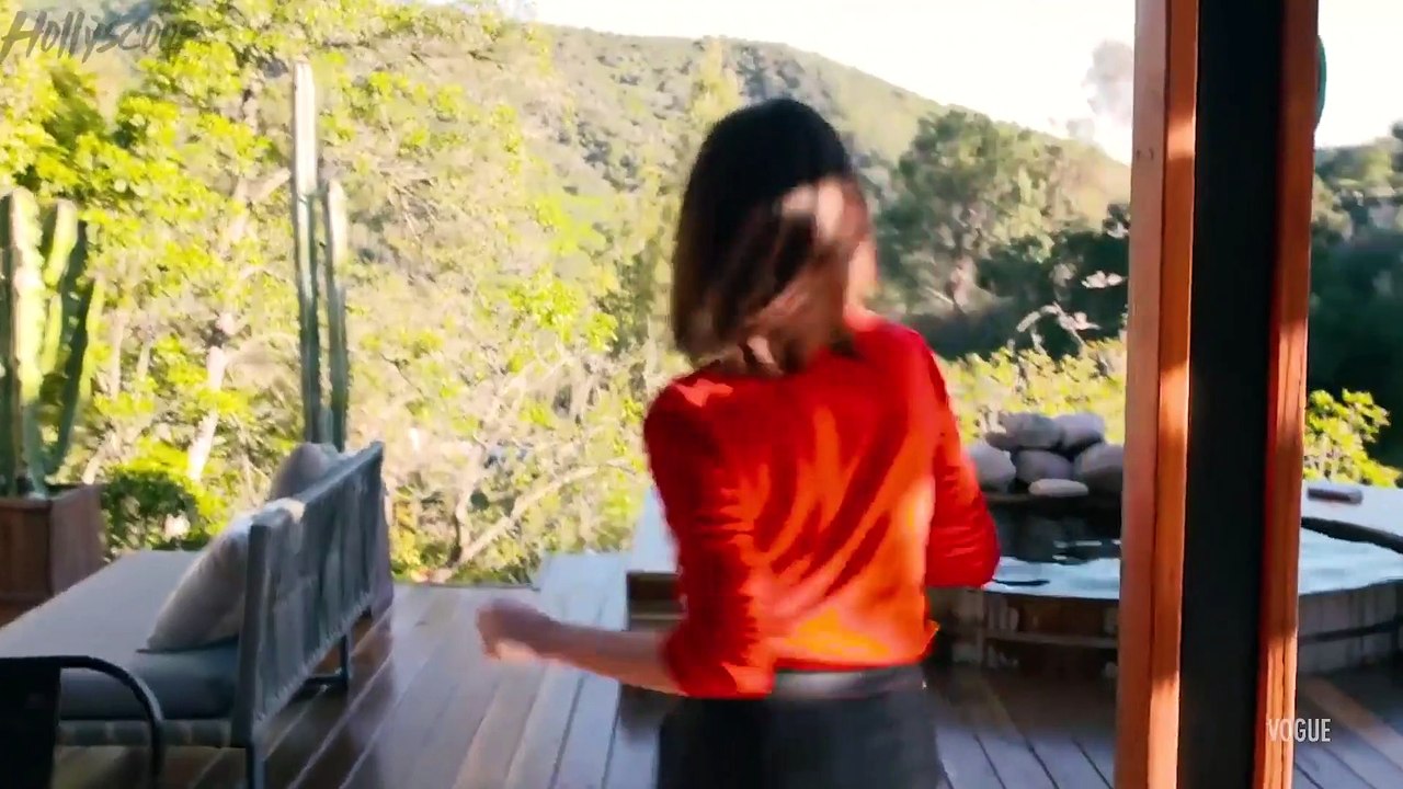 Hailey Bieber Tried DEFENDING Justin Bieber AGAIN With Silly Clap Back On Twitter!