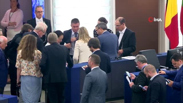 - Ursula Von Der Leyen Avrupa Komisyonu'nun yeni başkanı oldu