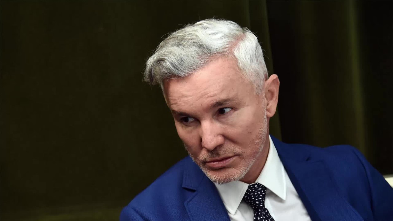 Baz Luhrmann’s new Elvis movie cast Austin Butler as its lead