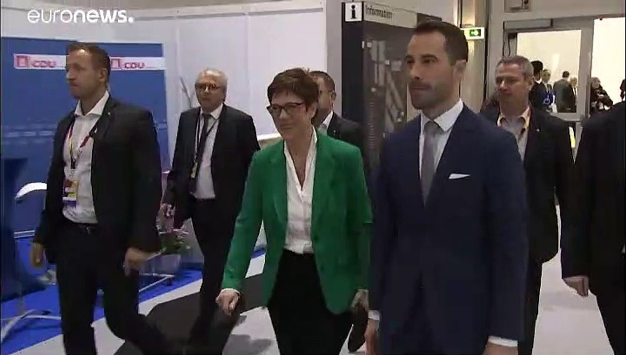 Kramp-Karrenbauer wird neue Verteidigungsministerin