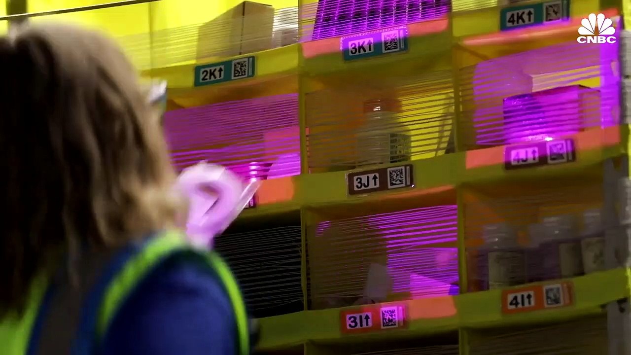 How Amazon Makes One-Day Shipping Happen For Prime Day