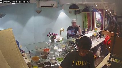 Nhân viên bị trộm điện thoại, chủ quán ra 'tối hậu thư' bắt kẻ gian đem trả trong 24 giờ