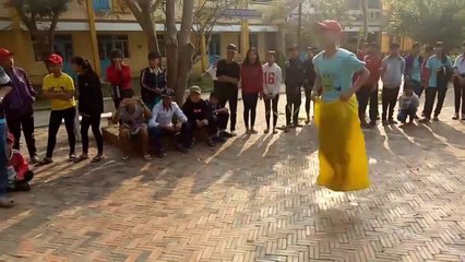 VIETNAM LIFE | Funny Bag Jumping in Vietnam