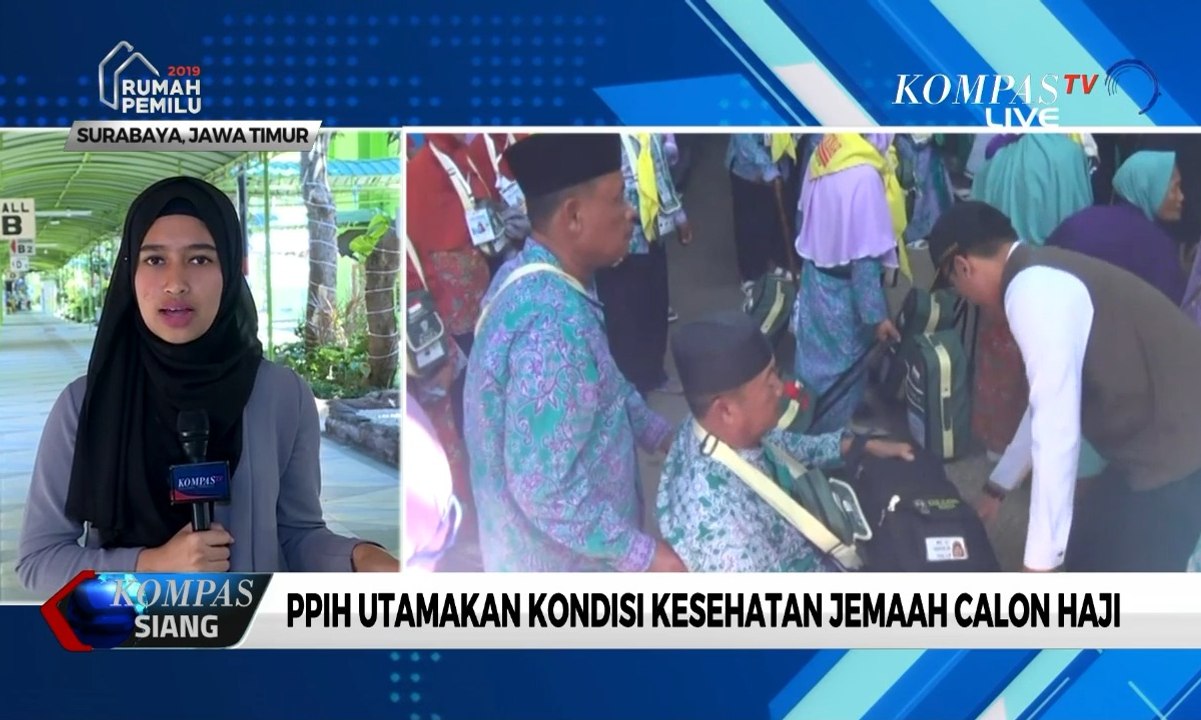 Seorang Jemaah Calon Haji Embarkasi Surabaya Di...