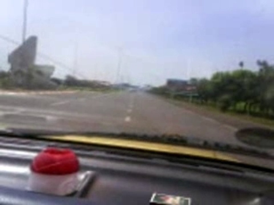 MOV00056BAMAKO MALI ROAD TO AIRPORT
