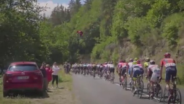 Cycling - Tour de France - Big Jump Over The Peloton