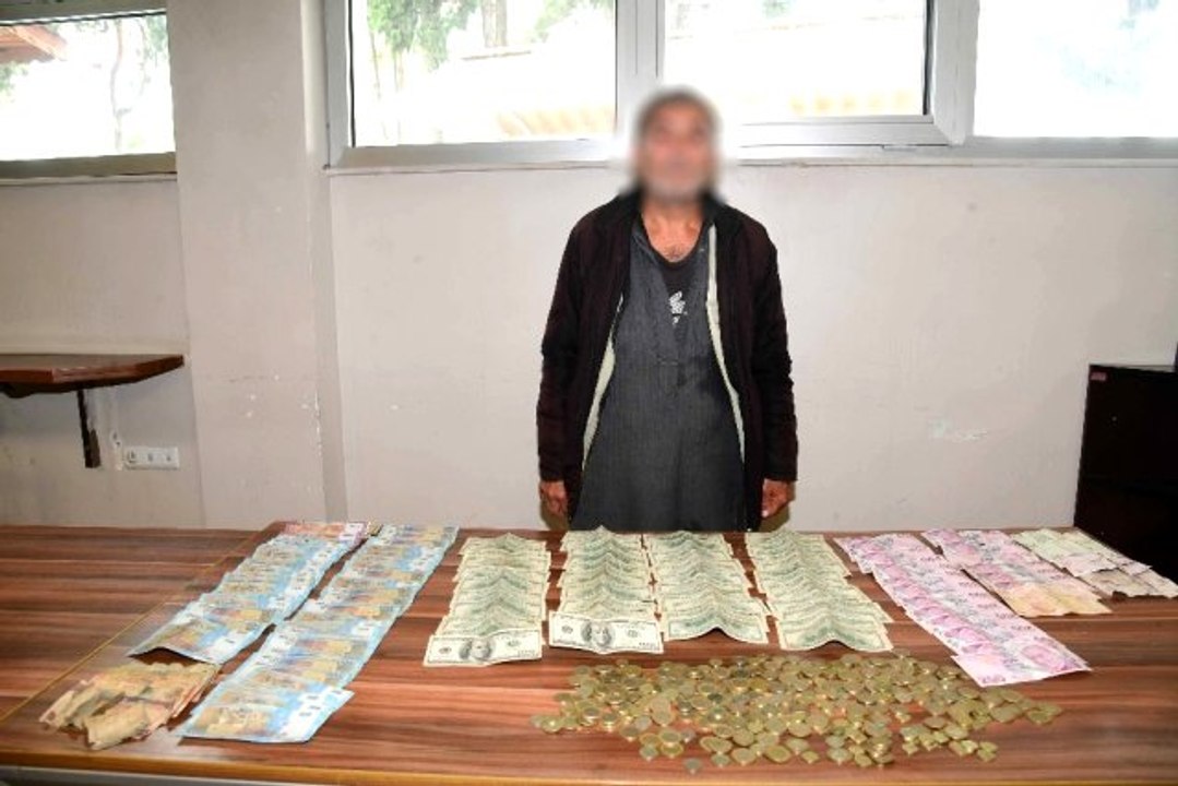 Suriye uyruklu dilencinin üzerinden 380 bin Türk Lirası değerinde döviz ve Türk Lirası çıktı