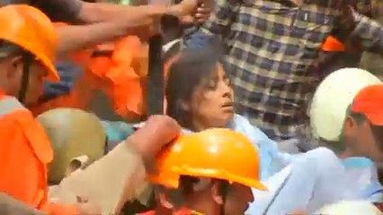 Mumbai: 10-en meghaltak egy házomlásban, még sokan lehetnek a romok alatt