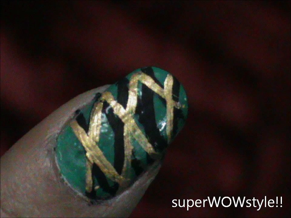 Plaid Nail Design Tutorial !