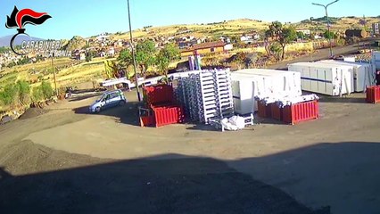 Maletto (CT) - L'estorsione ripresa dalle telecamere dei carabinieri (17.07.19)