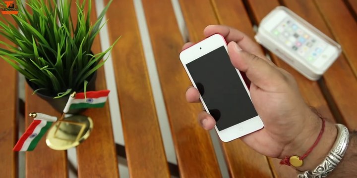 Apple iPod Touch 2019 Unboxing and First Look - An iPhone Without Phone