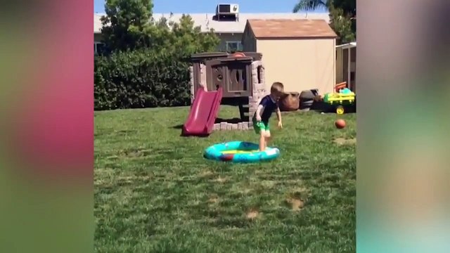 Funny Babies Playing With Water - Funny and Fails P3