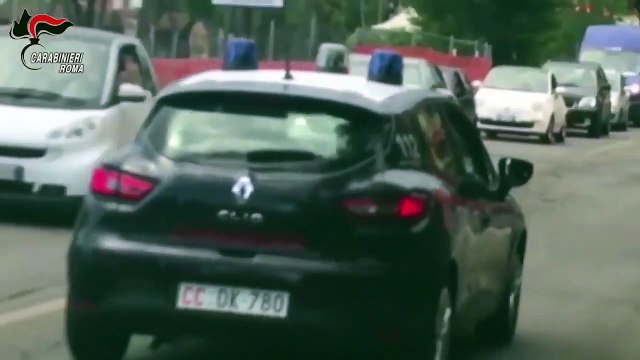 Roma - Sequestrato appartamento a San Basilio usato per spacciare droga (17.07.19) [720p]