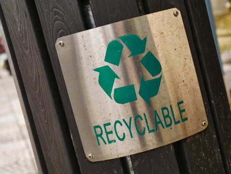 La loi anti-gaspillage prévoit l'interdiction de détruire les produits non alimentaires