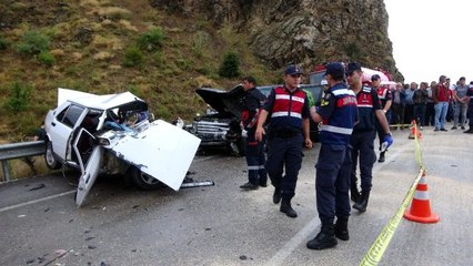 Isparta'da feci kaza: Gelin, kaynana ve kayınpeder hayatını kaybetti