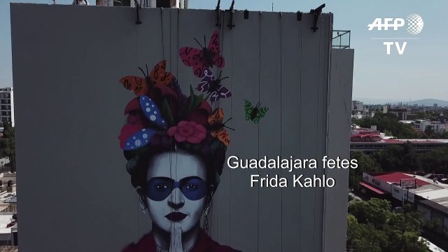 Giant mural honors Frida Kahlo in Guadalajara, Mexico