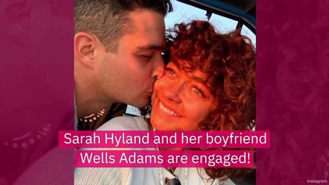 ‘Bachelor in Paradise’ Bartender Wells Adams and ‘Modern Family’ Star Sarah Hyland Are Engaged!