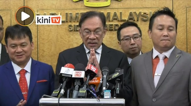 'Saya tidak mahu respons kenyataan emosi spontan Azmin'