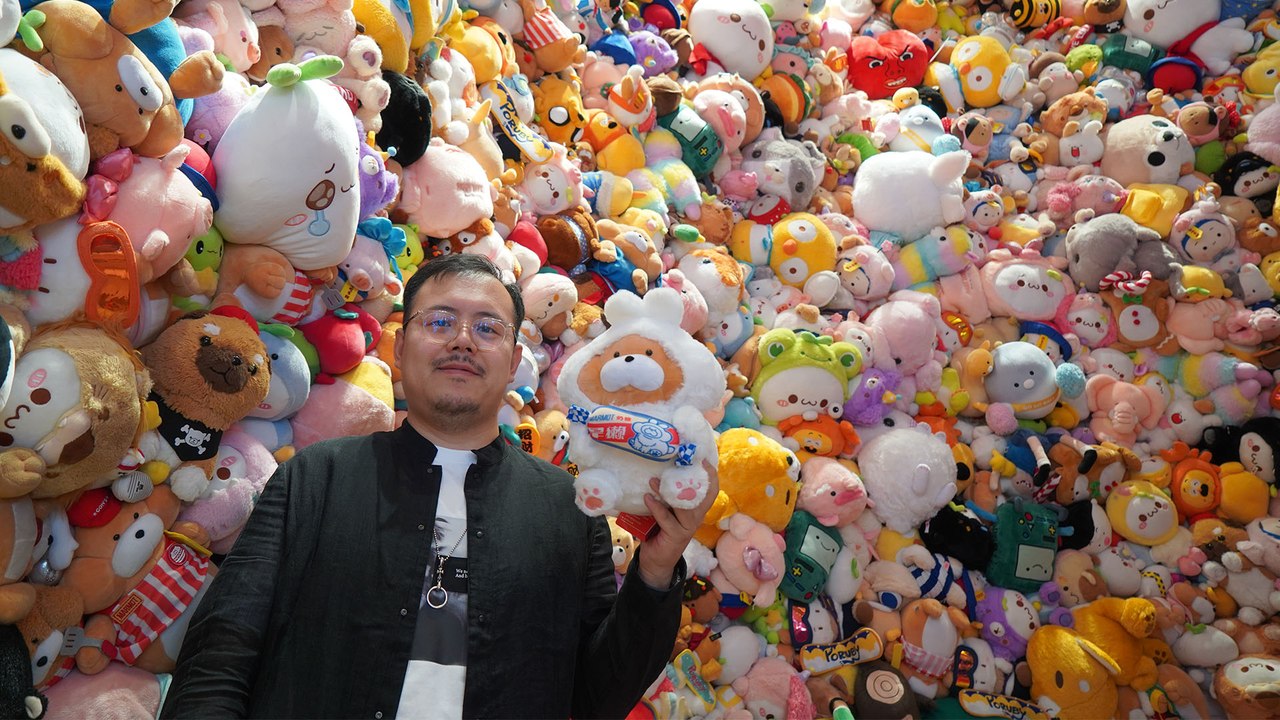 China’s ‘biggest’ crane game centre gets customers digging out plush versions of popular online characters