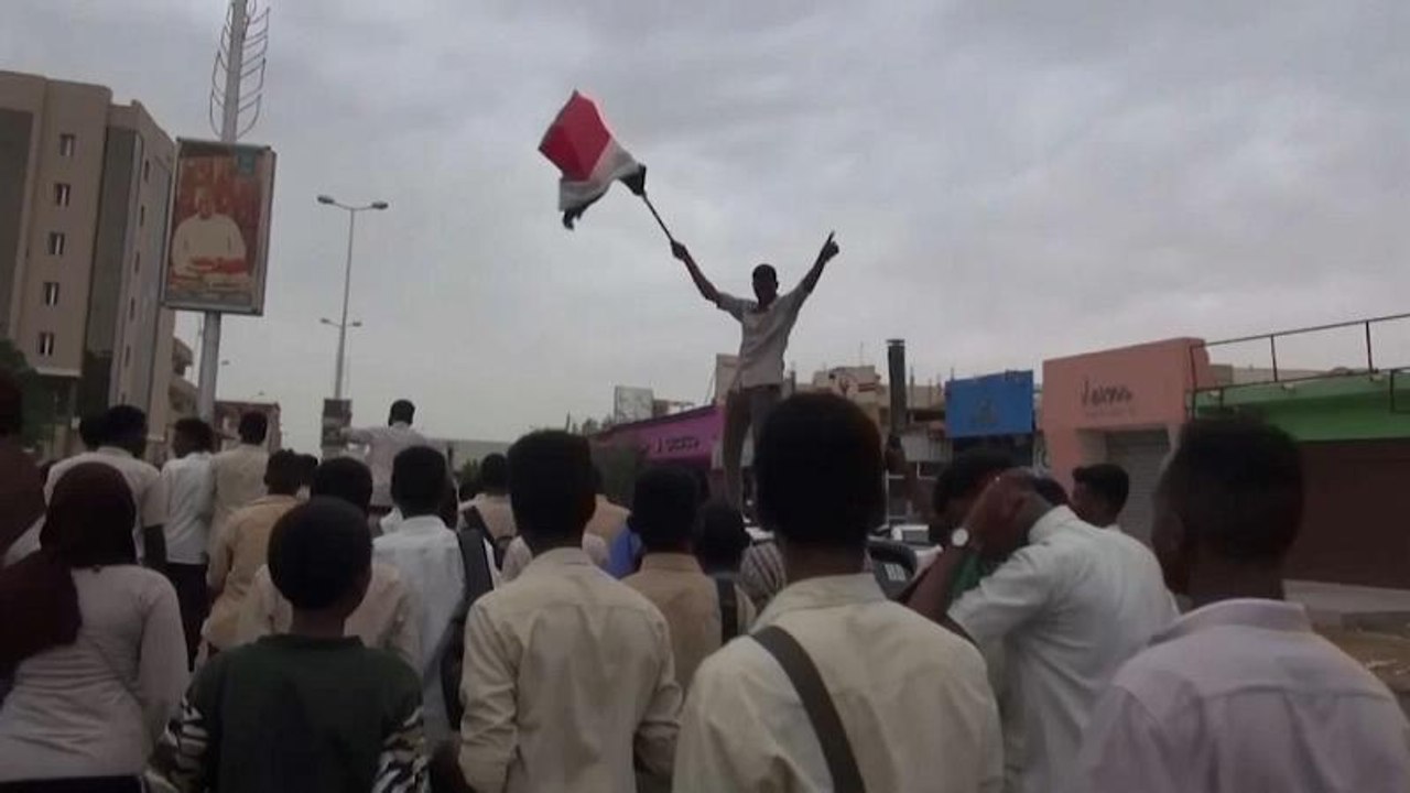 Übergangsregierung im sudan: militär und opposition einigen sich