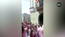 Mujer pamplonesa que ondeó la bandera de España desde su balcón en 2017