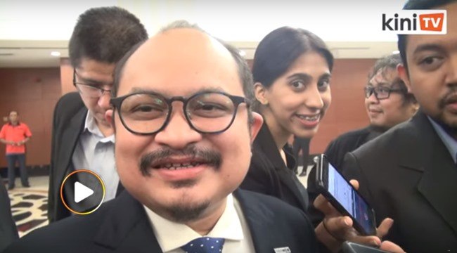 Pergolakan? Kami berasa kasihan pada Azmin