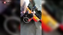 Bus senza pedana, prete in carrozzina lo blocca: «Rispettateci» | nOTIZIE.IT